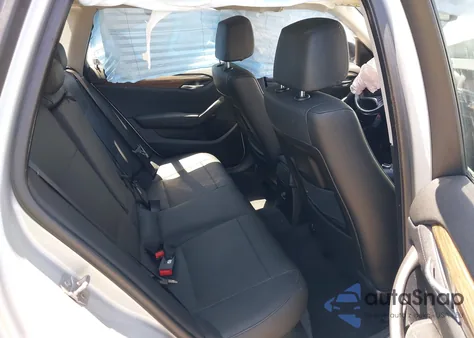 2015 BMW X1 xDrive28I z USA, uszkodzony, nr VIN WBAVL1C54FVY34534